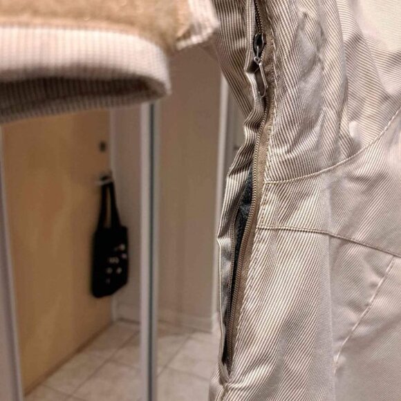 Bonfire Medium Mid Fit Snowboarder Ski Jacket Men's Unisex Straight Cut - Picture 5 of 8